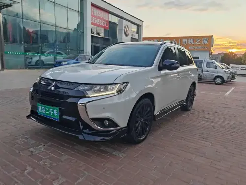 Mitsubishi Outlander, 2022