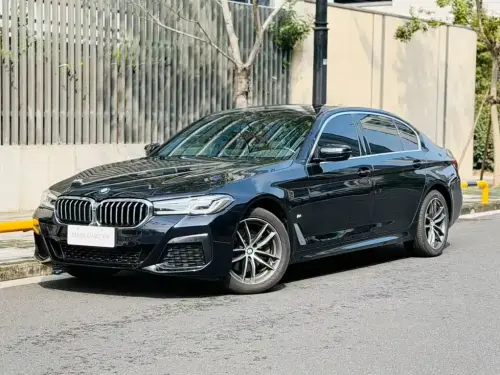 BMW 5-Series, 2023