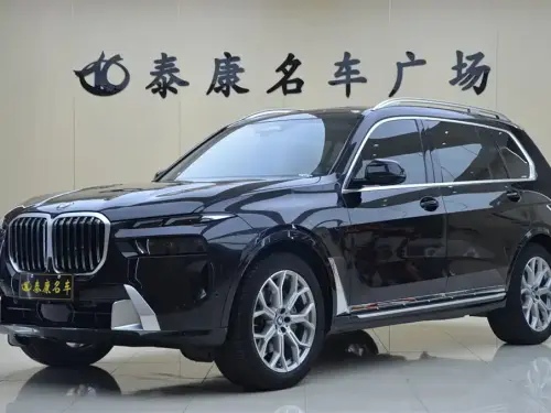 BMW X7, 2025