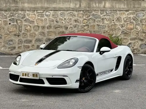 Porsche 718, 2025