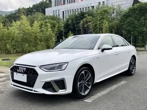 Audi A4, 2021