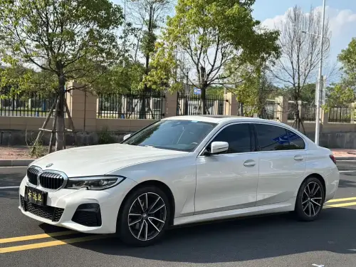 BMW 3-Series, 2021