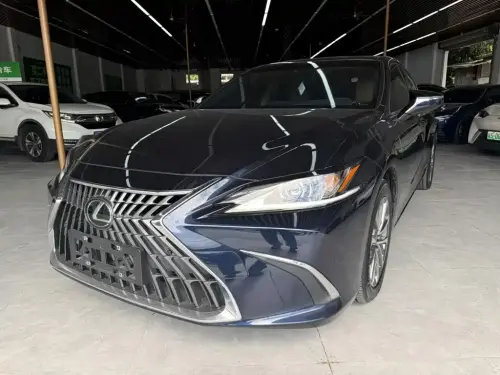 Lexus ES, 2023