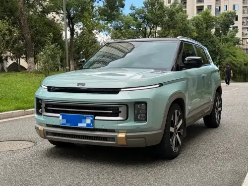 Geely ICON, 2023