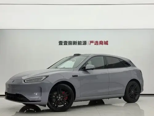 AITO M5, 2025