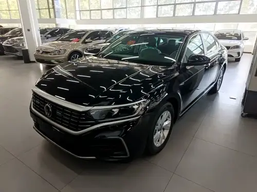 Volkswagen Passat, 2025