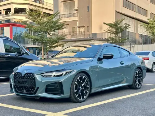BMW 4-Series, 2025