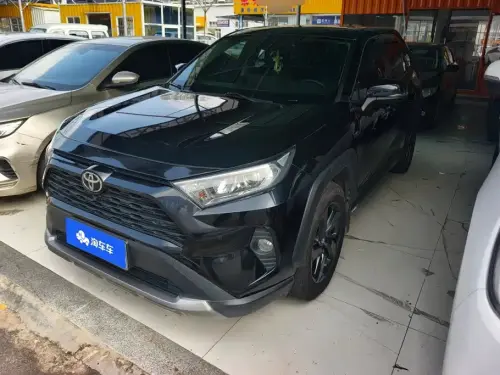 Toyota RAV4, 2023
