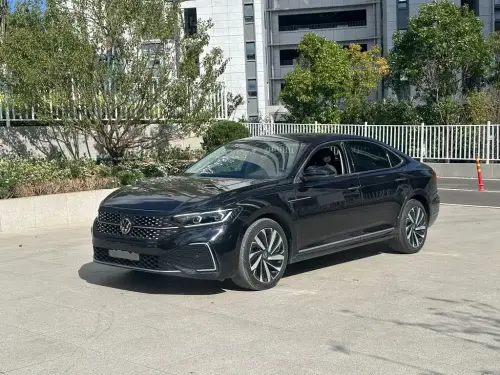 Volkswagen Passat, 2022