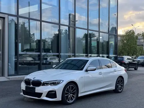 BMW 3-Series, 2021