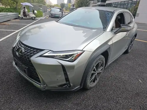 Lexus UX, 2020