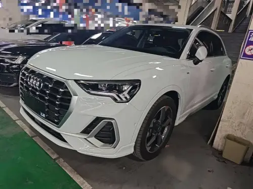 Audi Q3, 2021