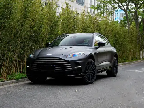 Aston Martin DBX, 2025