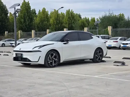 Lynk & Co 07, 2024