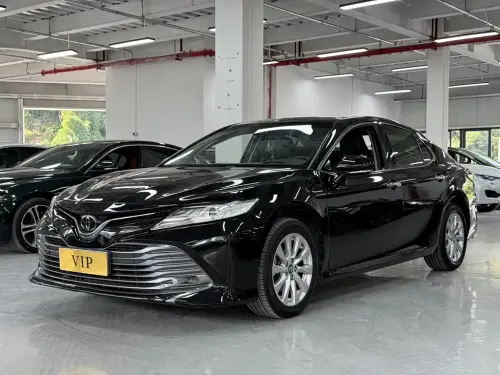 Toyota Camry, 2020