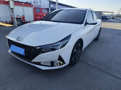 Hyundai Elantra, 2021