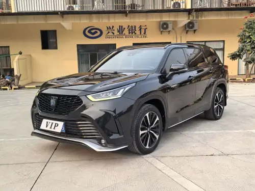 Toyota Crown Kluger, 2022