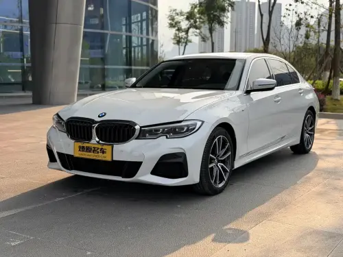 BMW 3-Series, 2022