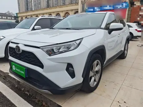 Toyota RAV4, 2023