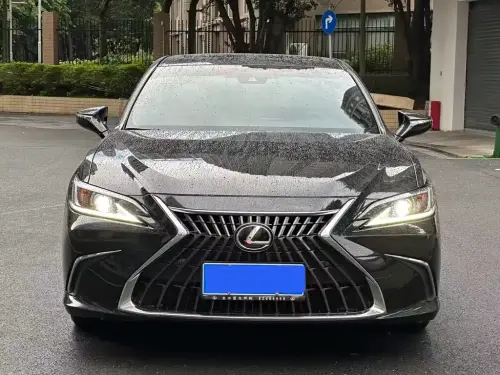 Lexus ES, 2024