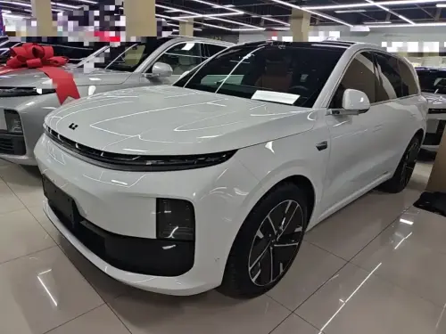 Li Auto L6, 2025