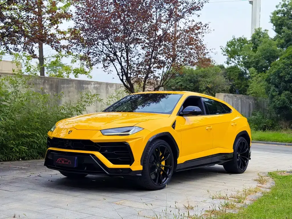 Lamborghini Urus, 2021
