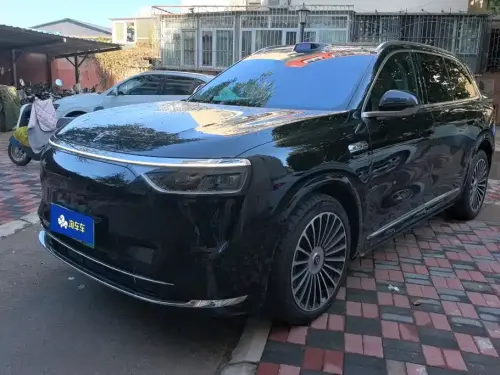 AITO M8, 2025