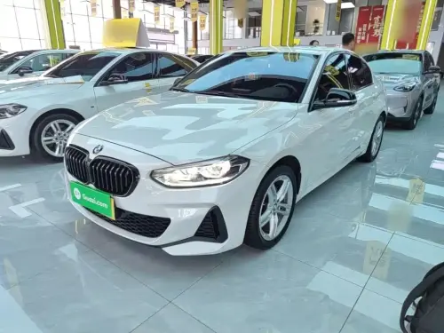 BMW 1-Series, 2022