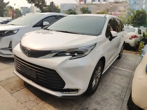Toyota Sienna, 2024