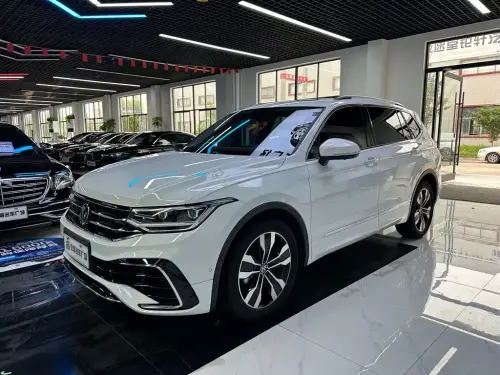 Volkswagen Tiguan, 2025