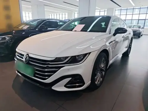 Volkswagen CC, 2024