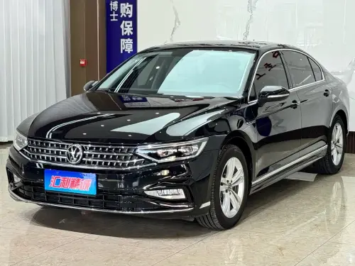 Volkswagen Magotan, 2025