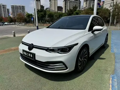Volkswagen Golf, 2021