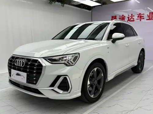 Audi Q3, 2022