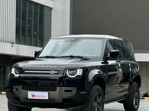 Land Rover Defender, 2023