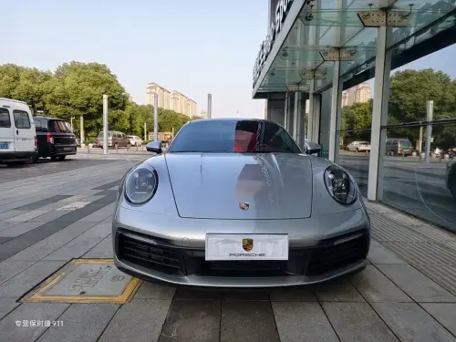 Porsche 911, 2024