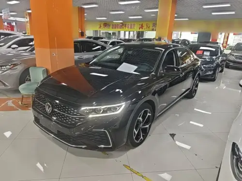 Volkswagen Passat, 2024