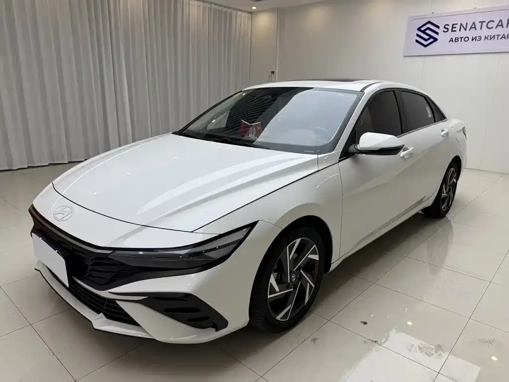 Hyundai Elantra, 2023