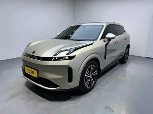 Lynk & Co 08, 2025