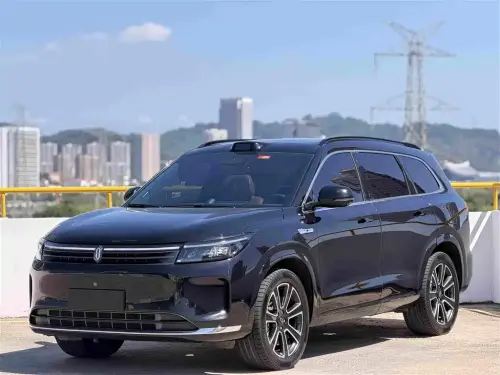 AITO M7, 2025