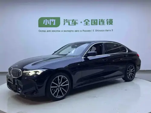 BMW 3-Series, 2022