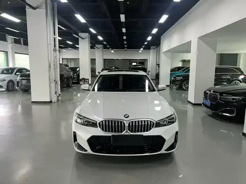 BMW 3-Series, 2024