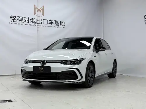 Volkswagen Golf, 2022
