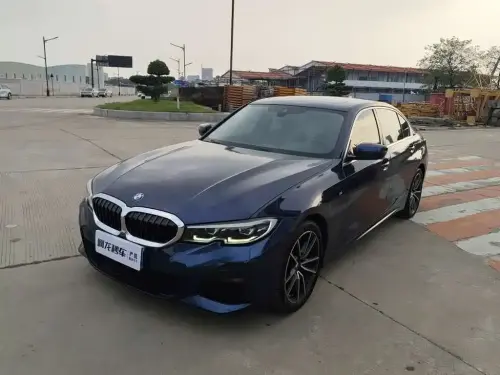 BMW 3-Series, 2022