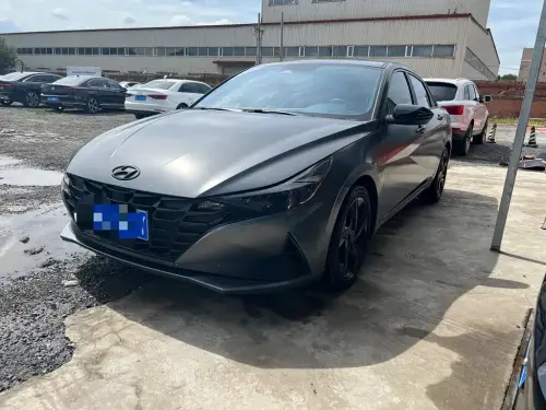Hyundai Elantra, 2022