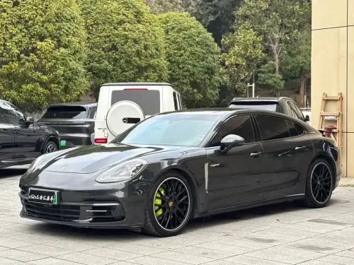 Porsche Panamera, 2020