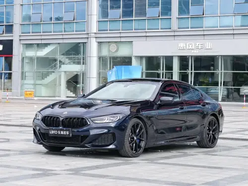 BMW 8-Series, 2022