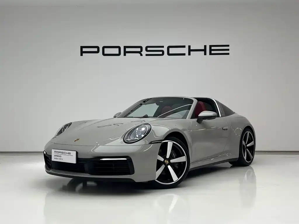 Porsche 911, 2023