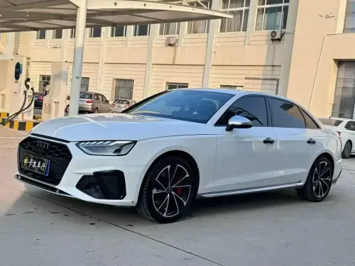 Audi A4, 2021