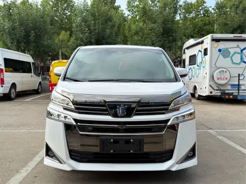 Toyota Vellfire, 2023